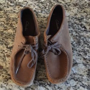 Clarks Wallabee Women's size 6.5